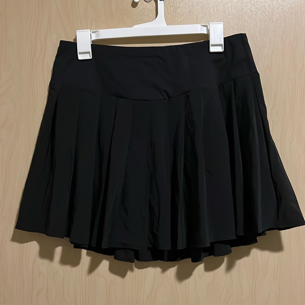 NEW HALARA SKIRT